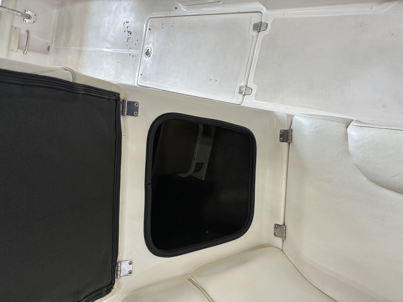 25ft Regal Yacht For Sale