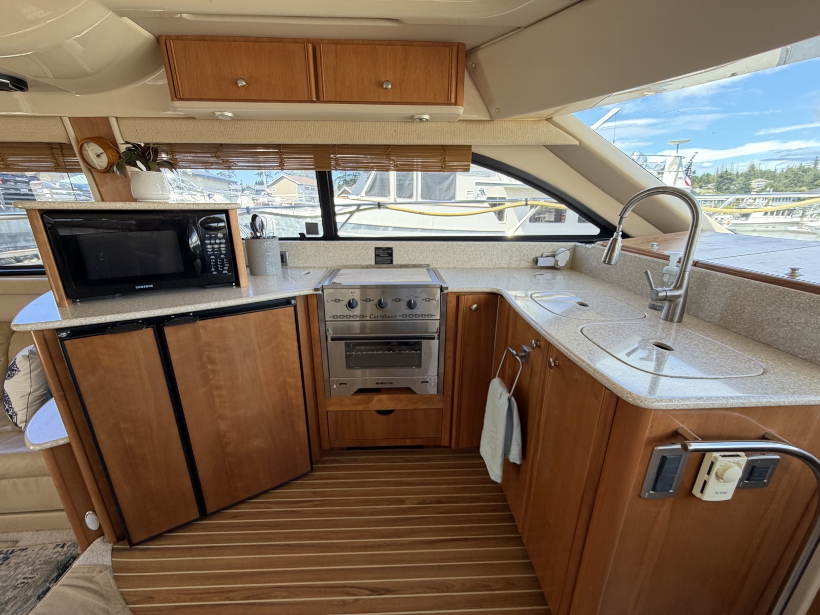 Luna Sea II 41ft Meridian Yacht For Sale