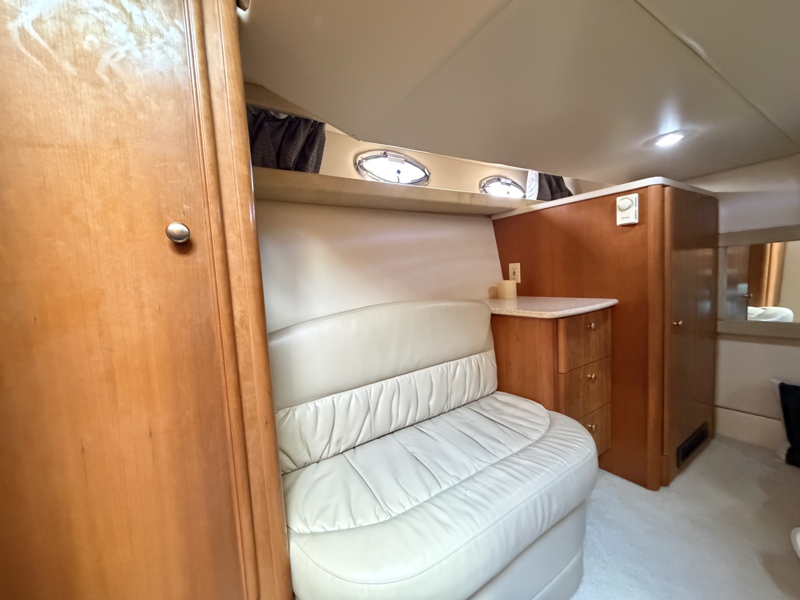2004 Meridian 411