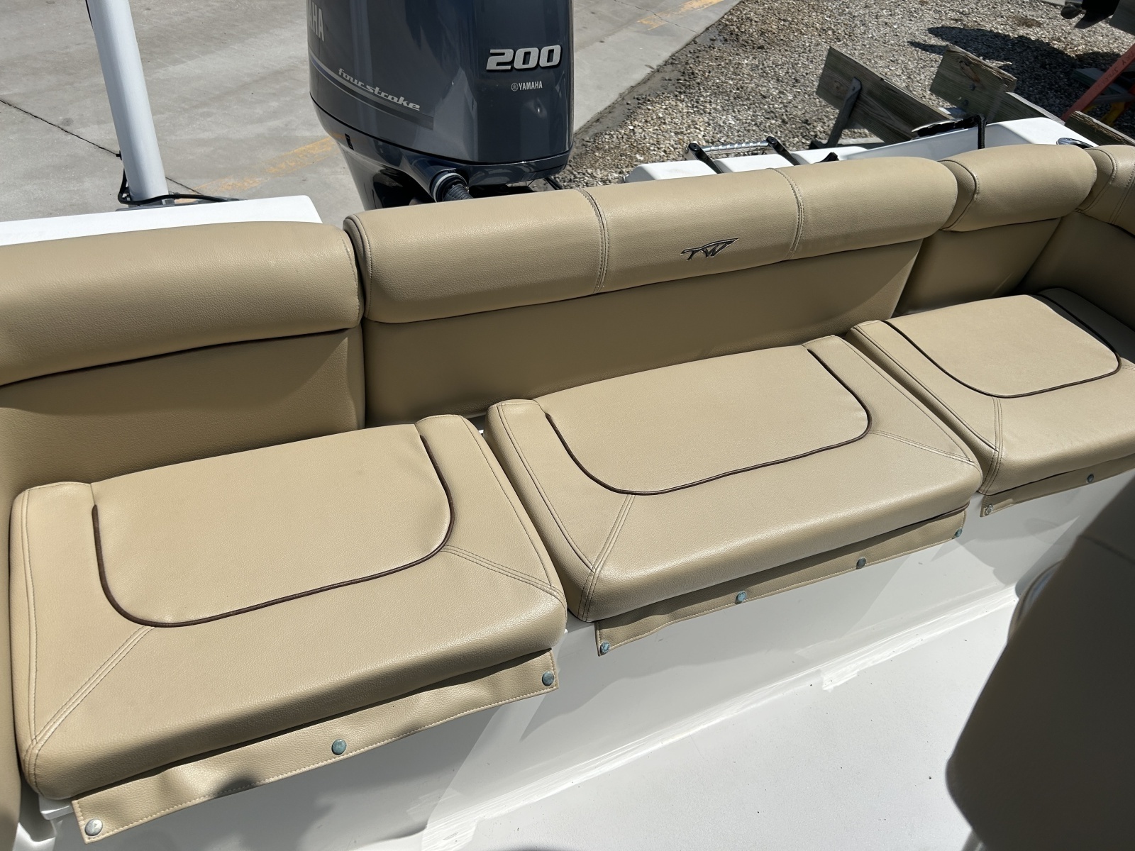 2016 Tidewater 210LXF