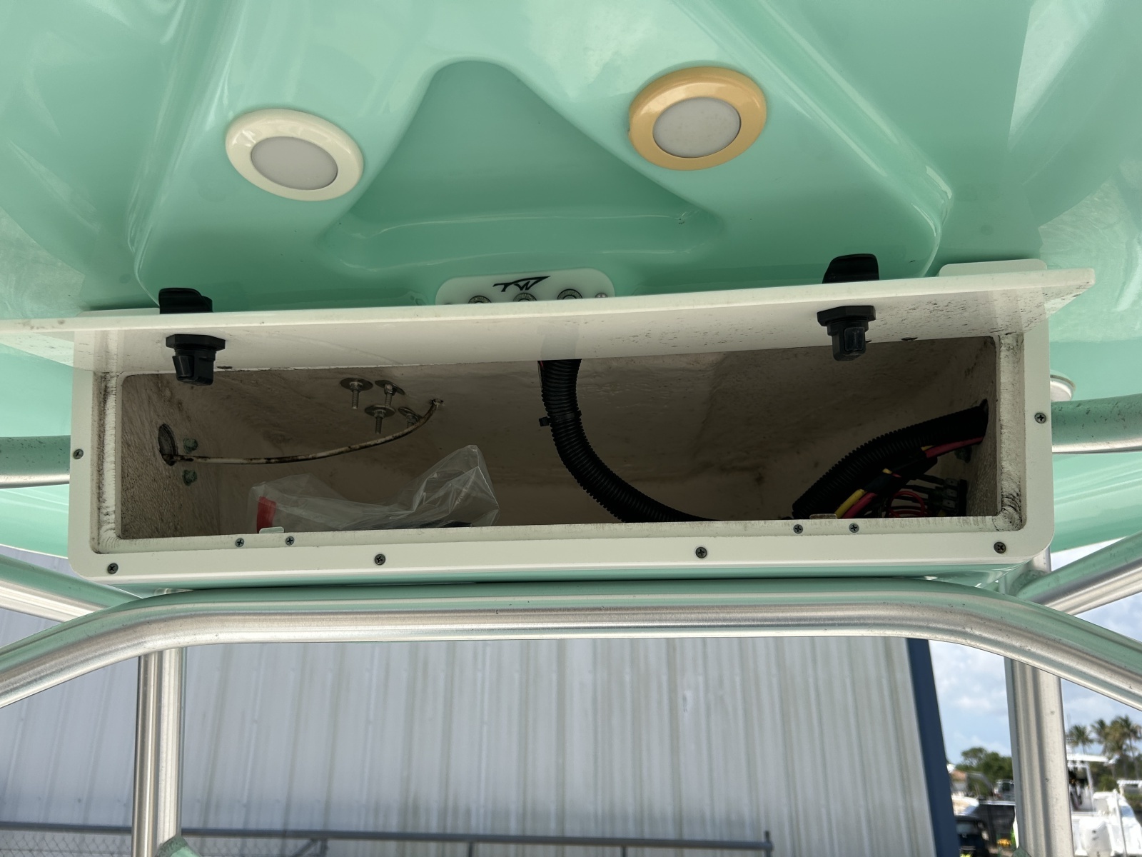 2016 Tidewater 210LXF