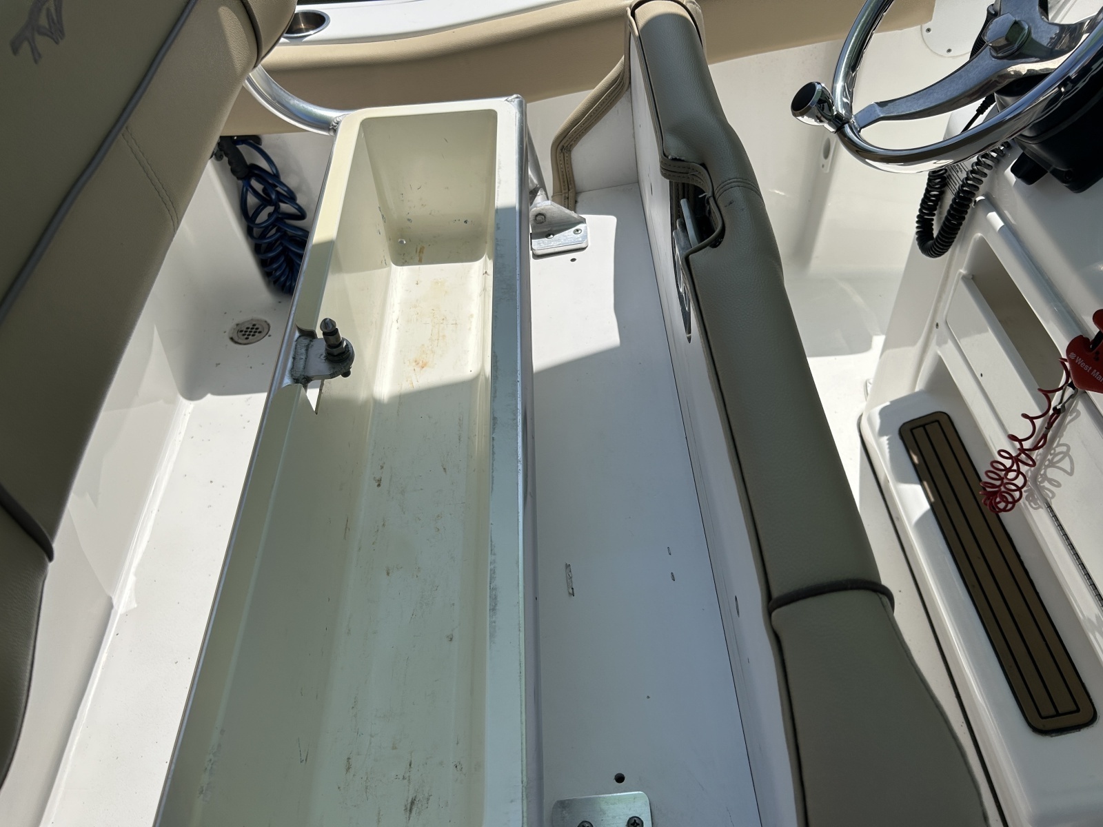 2016 Tidewater 210LXF
