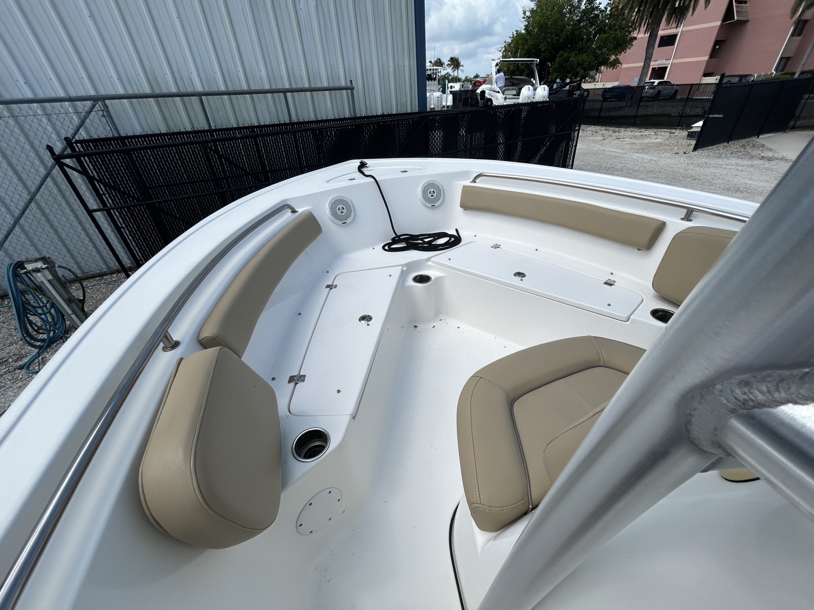 2016 Tidewater 210LXF