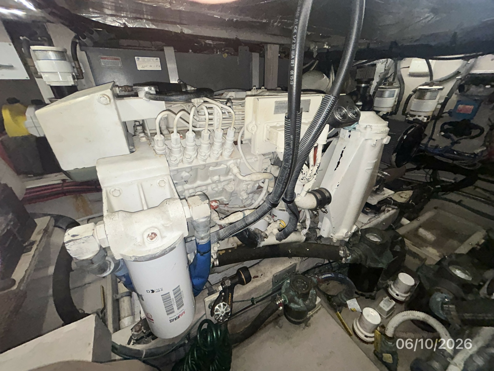 39' Sea Ray starboard main engine