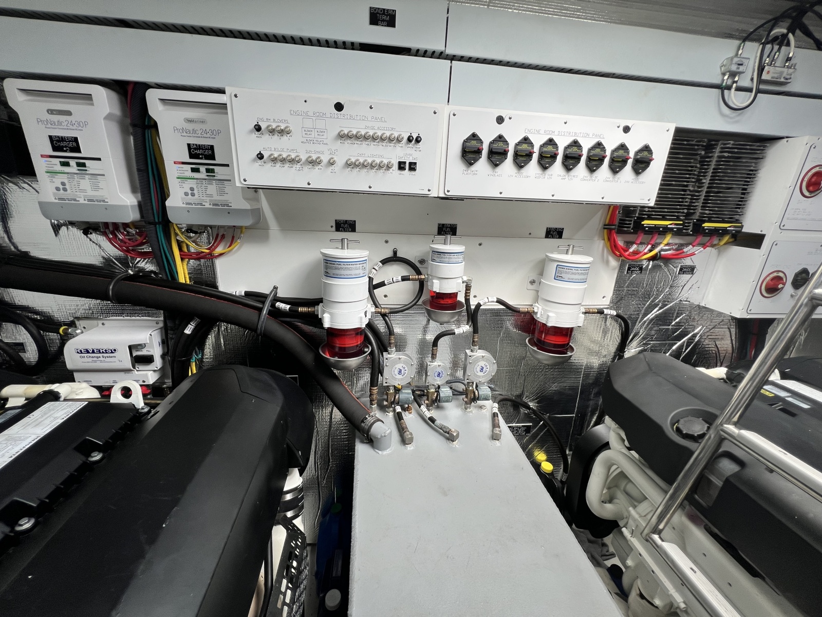 2021 Cruisers Yachts 50 Cantius