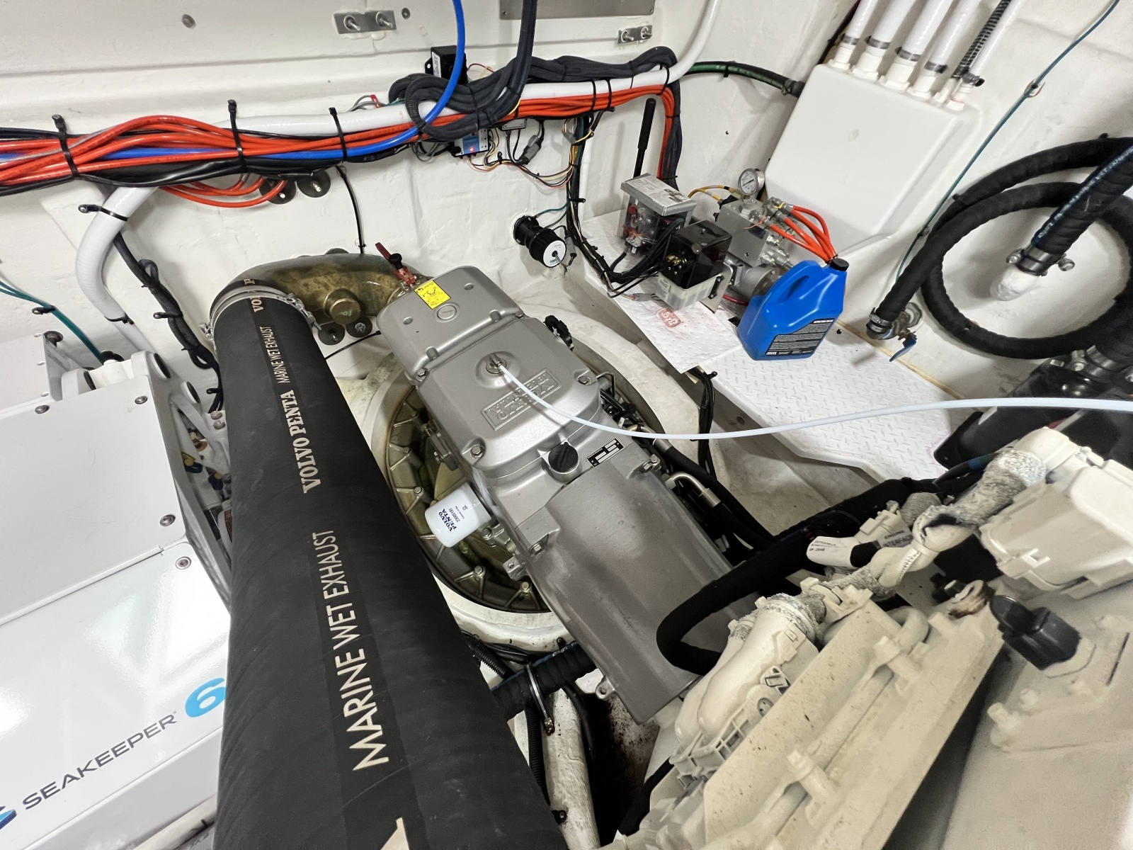 2021 Cruisers Yachts 50 Cantius