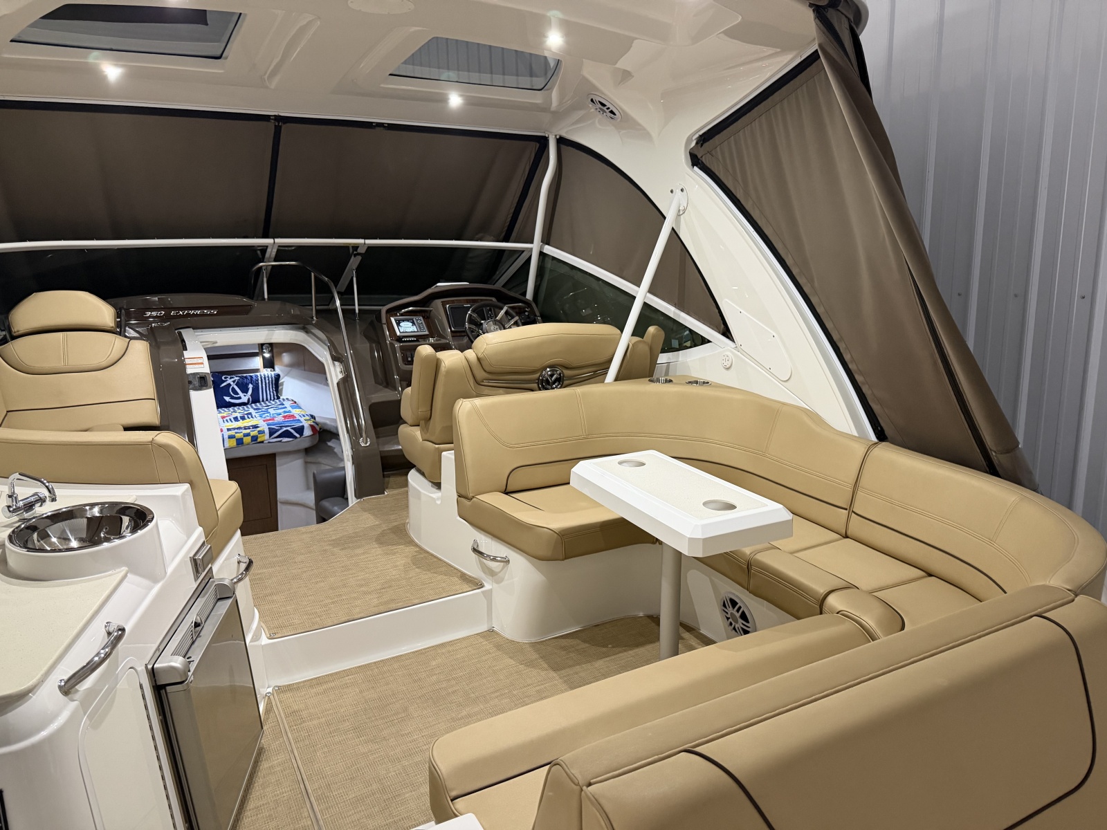 2014 Cruisers 350 Express