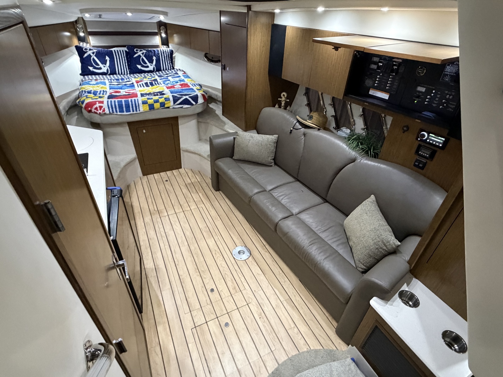 2014 Cruisers 350 Express