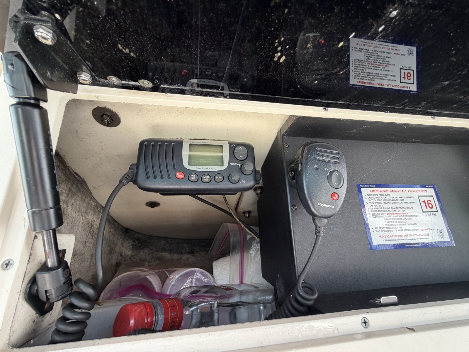 2007 Scout 242 Sportfish