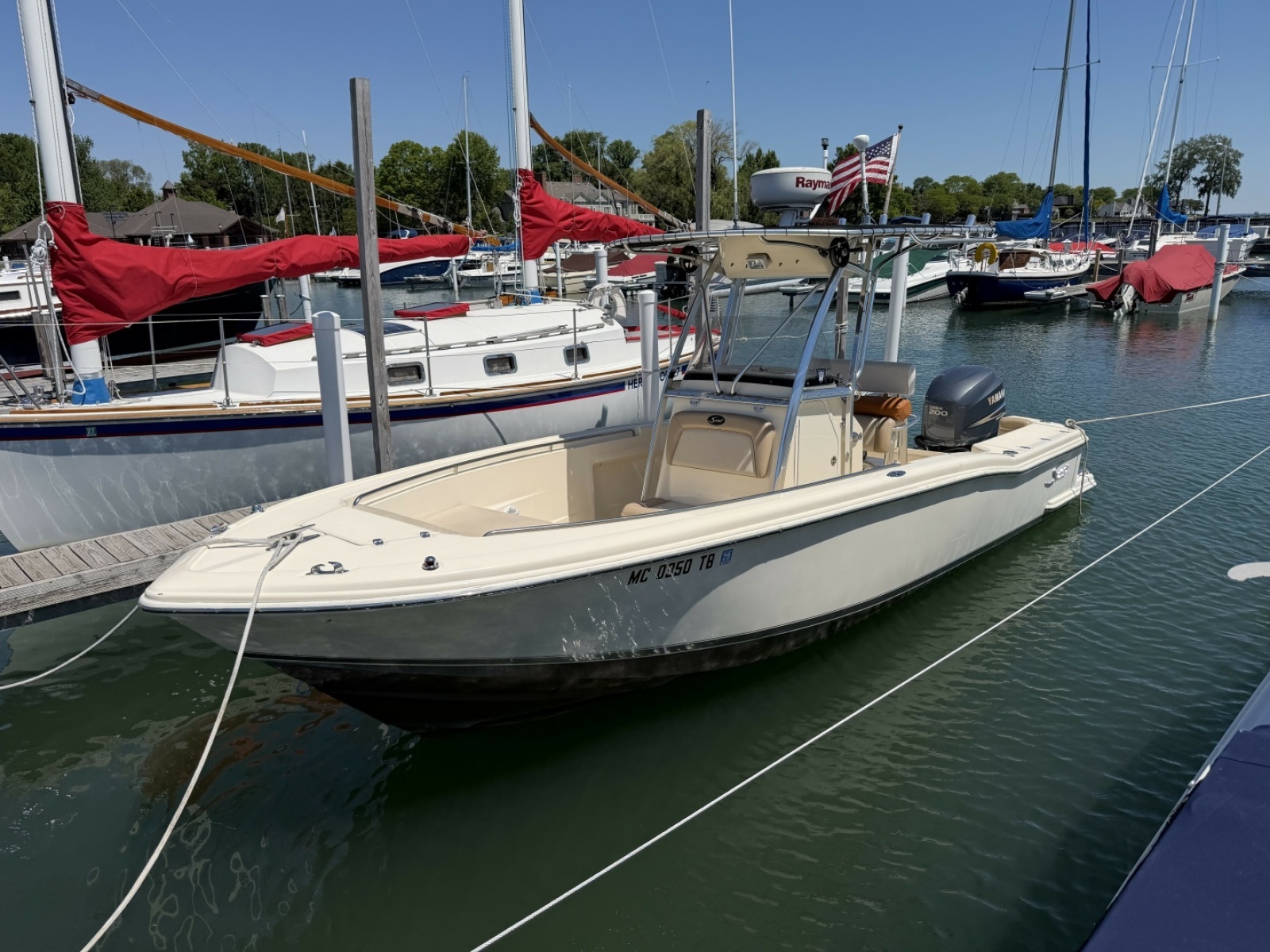 2007 Scout 242 Sportfish