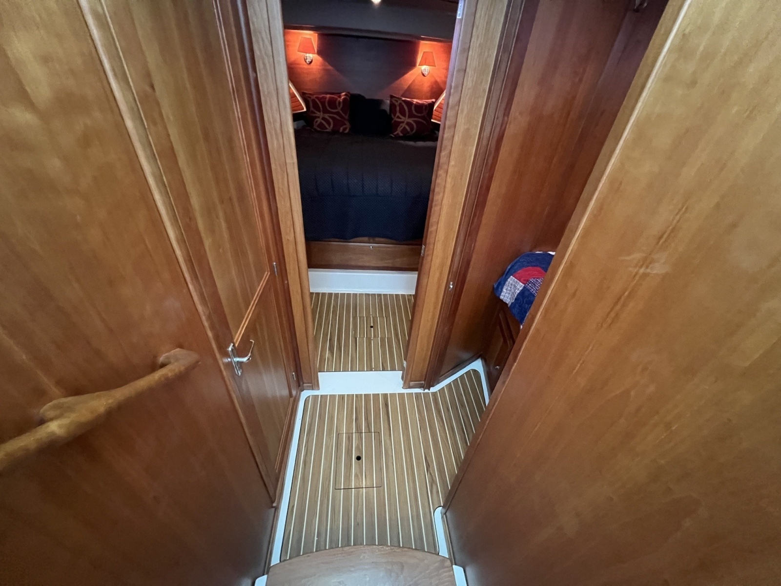 Last One 37ft Back Cove Yacht For Sale