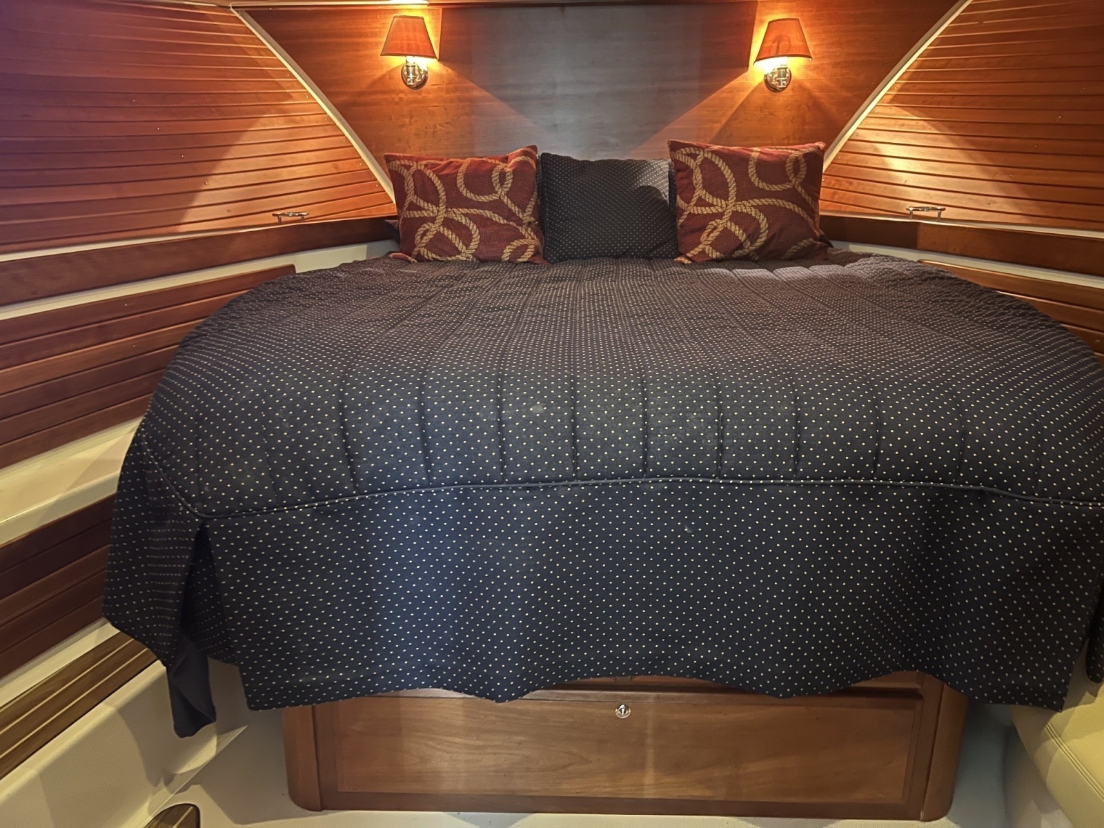 Last One 37ft Back Cove Yacht For Sale