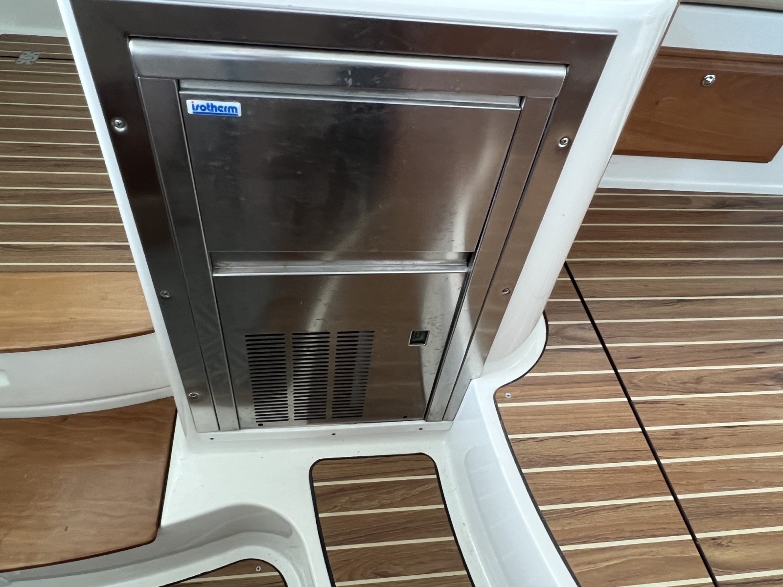 Last One 37ft Back Cove Yacht For Sale