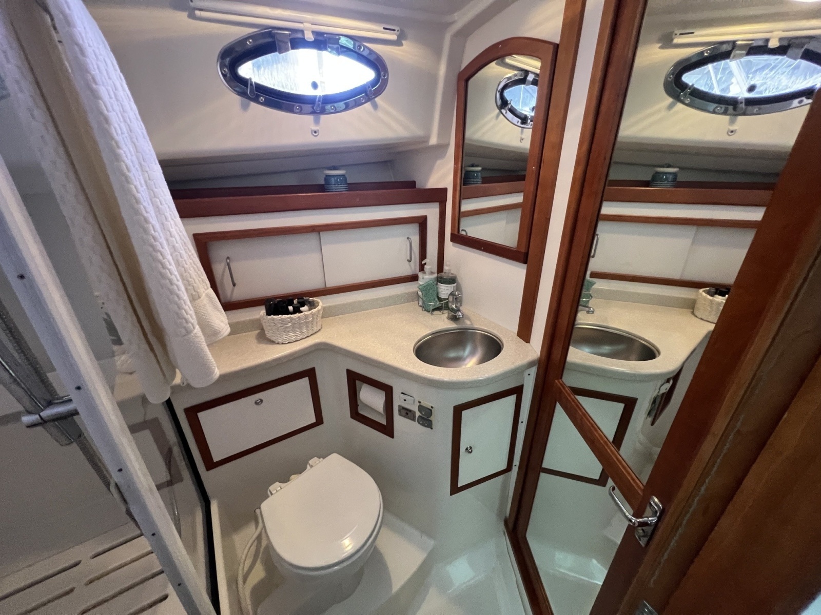Last One 37ft Back Cove Yacht For Sale