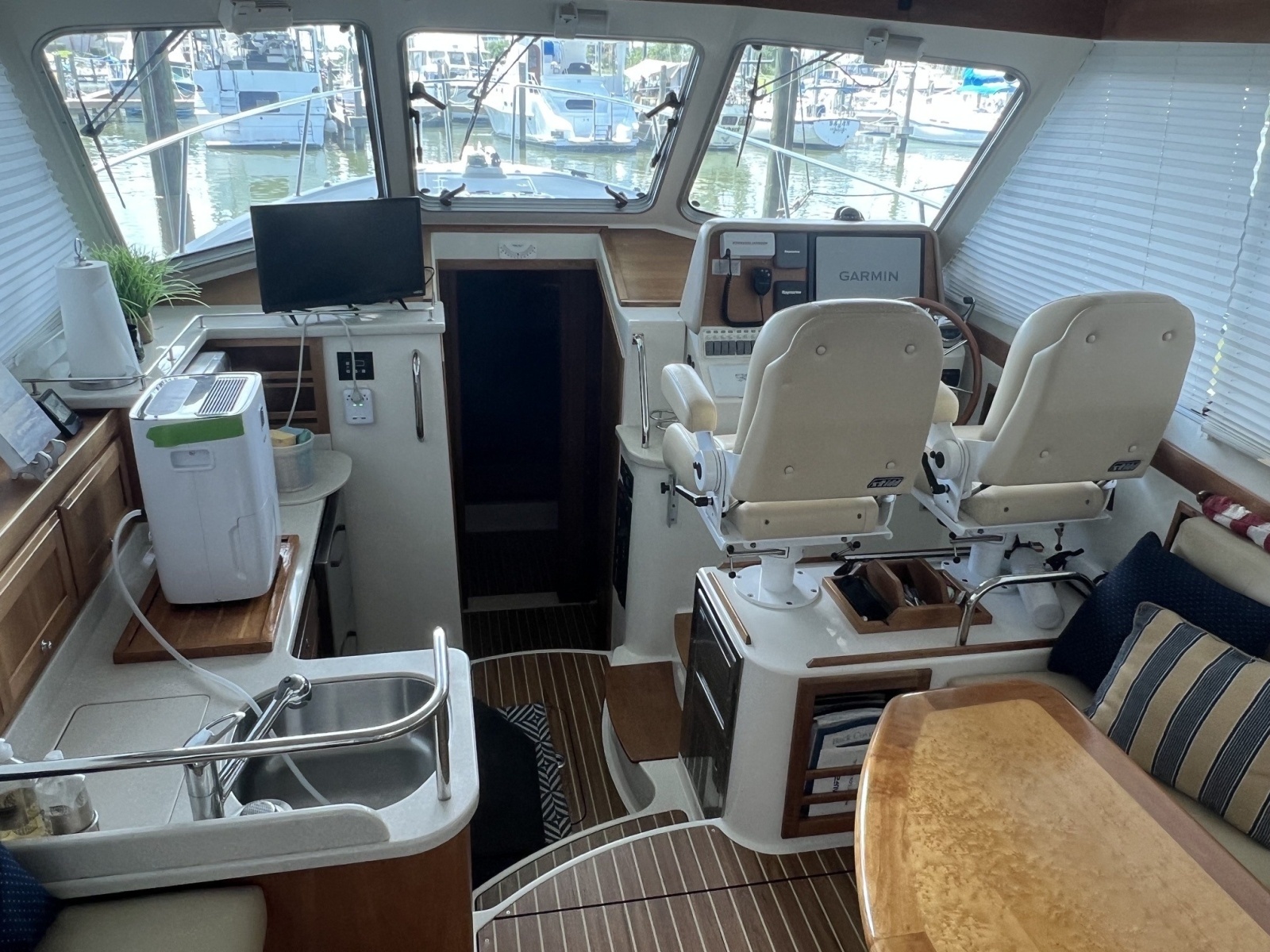 Last One 37ft Back Cove Yacht For Sale