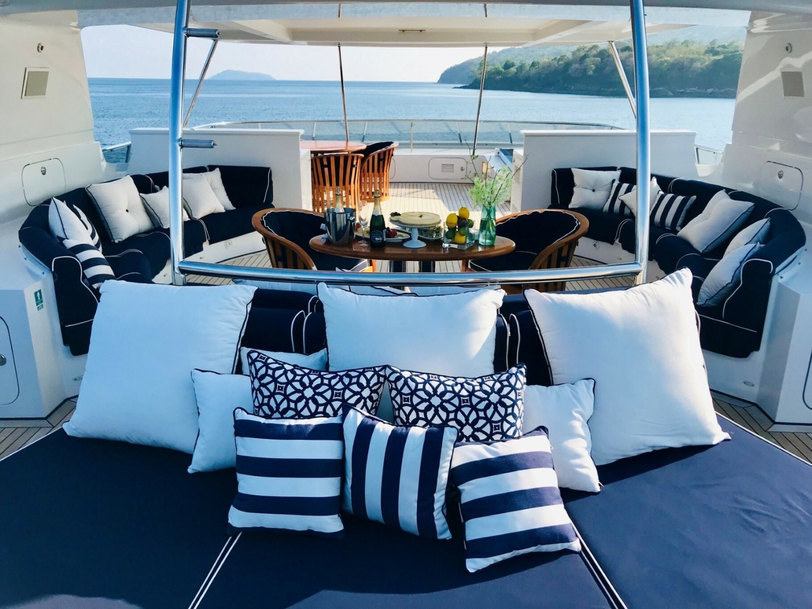LADY AZUL 129ft Heesen Yachts Yacht For Sale