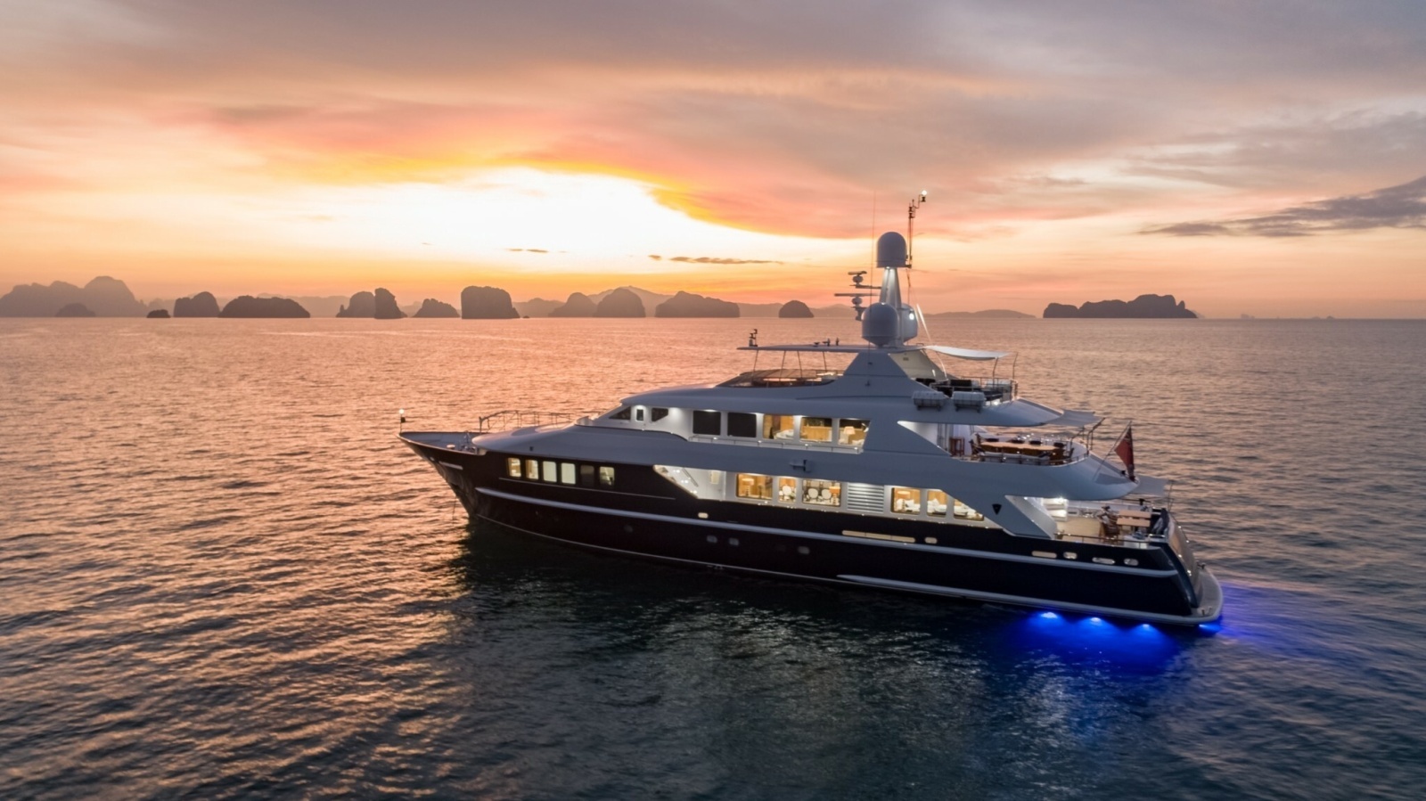LADY AZUL 129ft Heesen Yachts Yacht For Sale