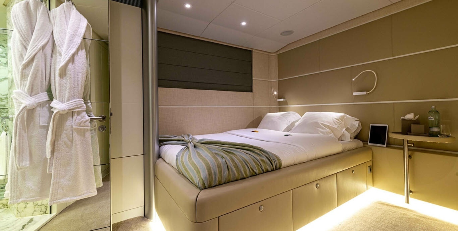 UNEXPECTED 123ft Heesen Yachts Yacht For Sale