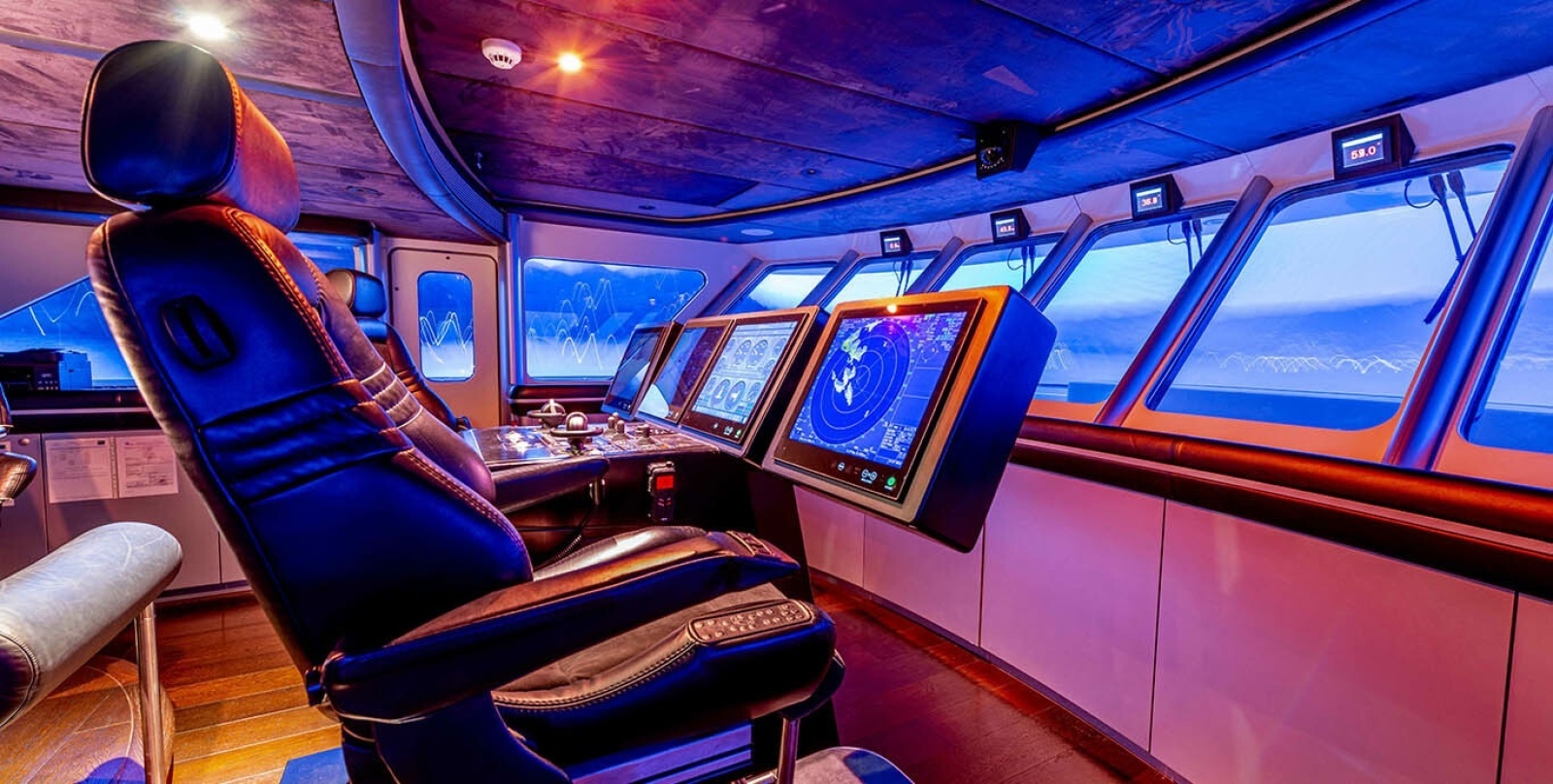 UNEXPECTED 123ft Heesen Yachts Yacht For Sale