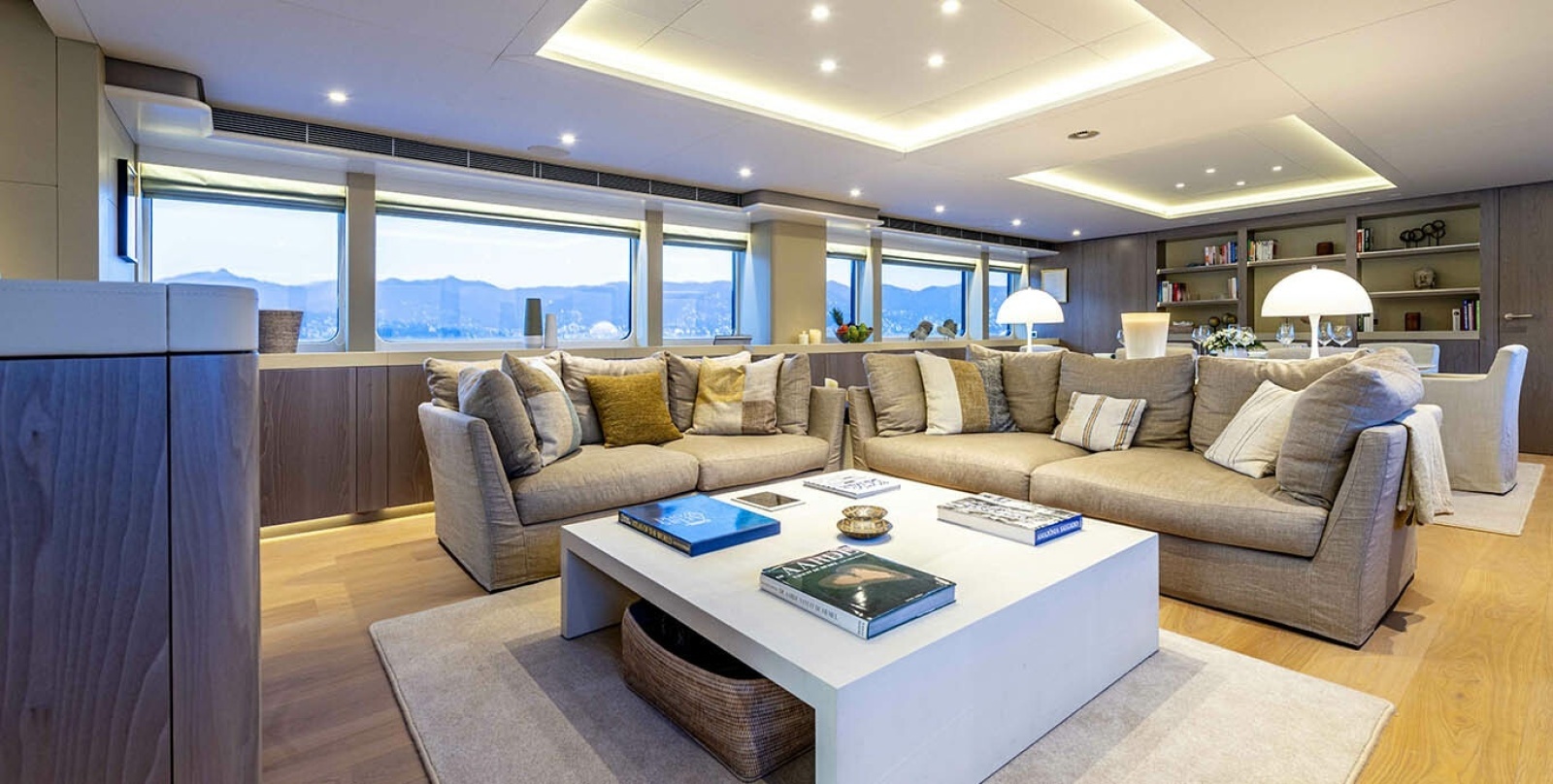 UNEXPECTED 123ft Heesen Yachts Yacht For Sale