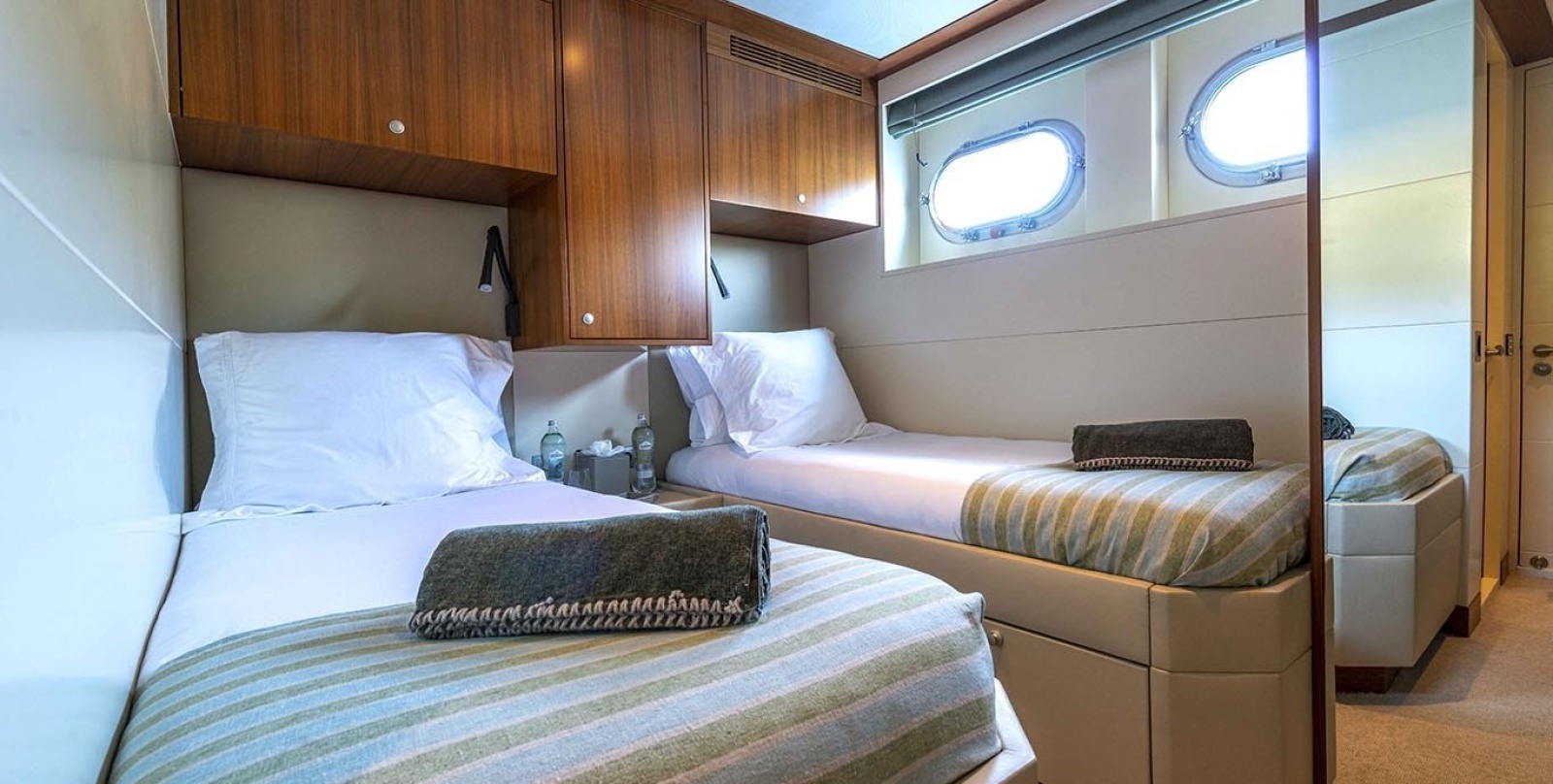 UNEXPECTED 123ft Heesen Yachts Yacht For Sale
