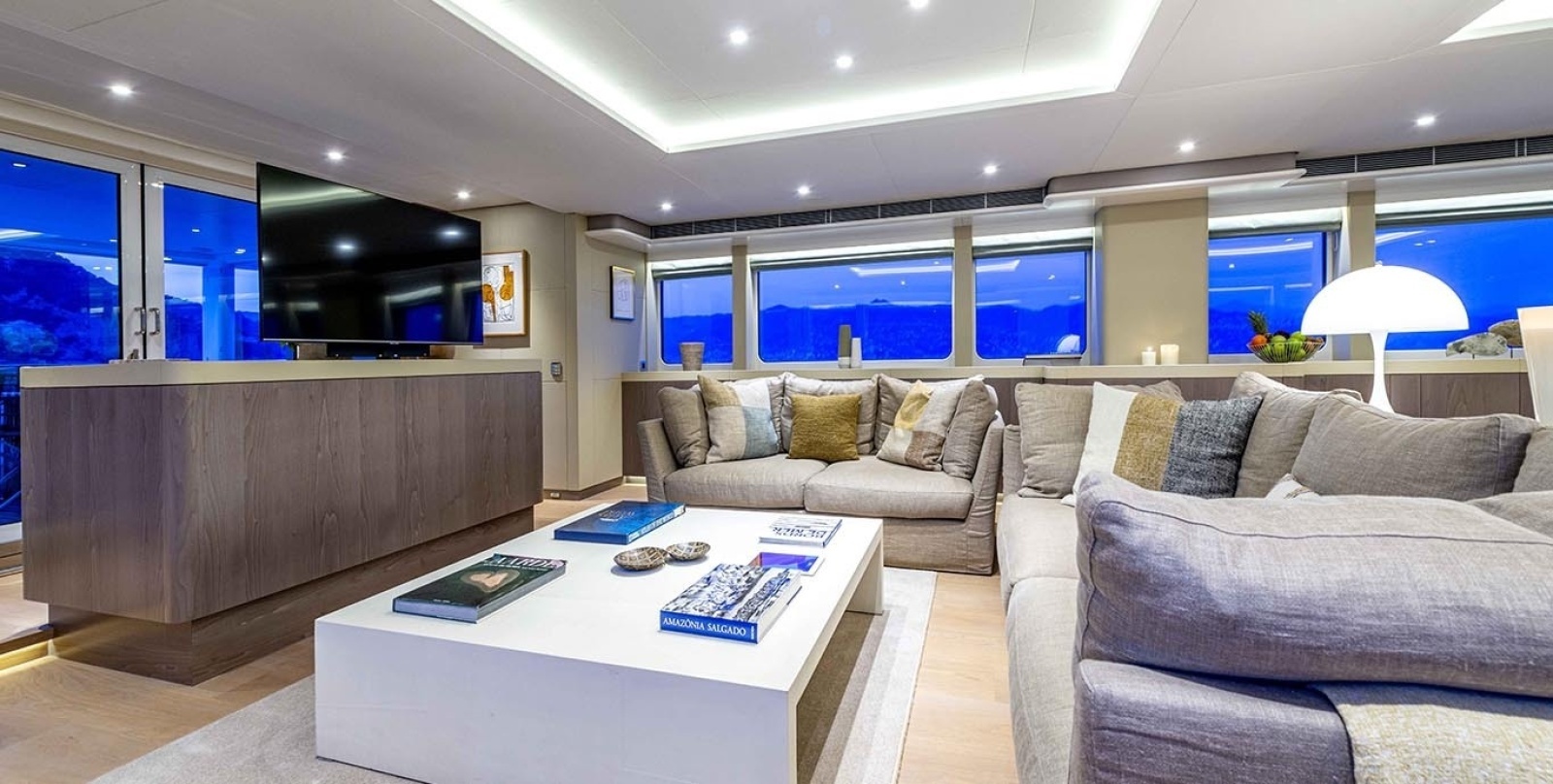 UNEXPECTED 123ft Heesen Yachts Yacht For Sale