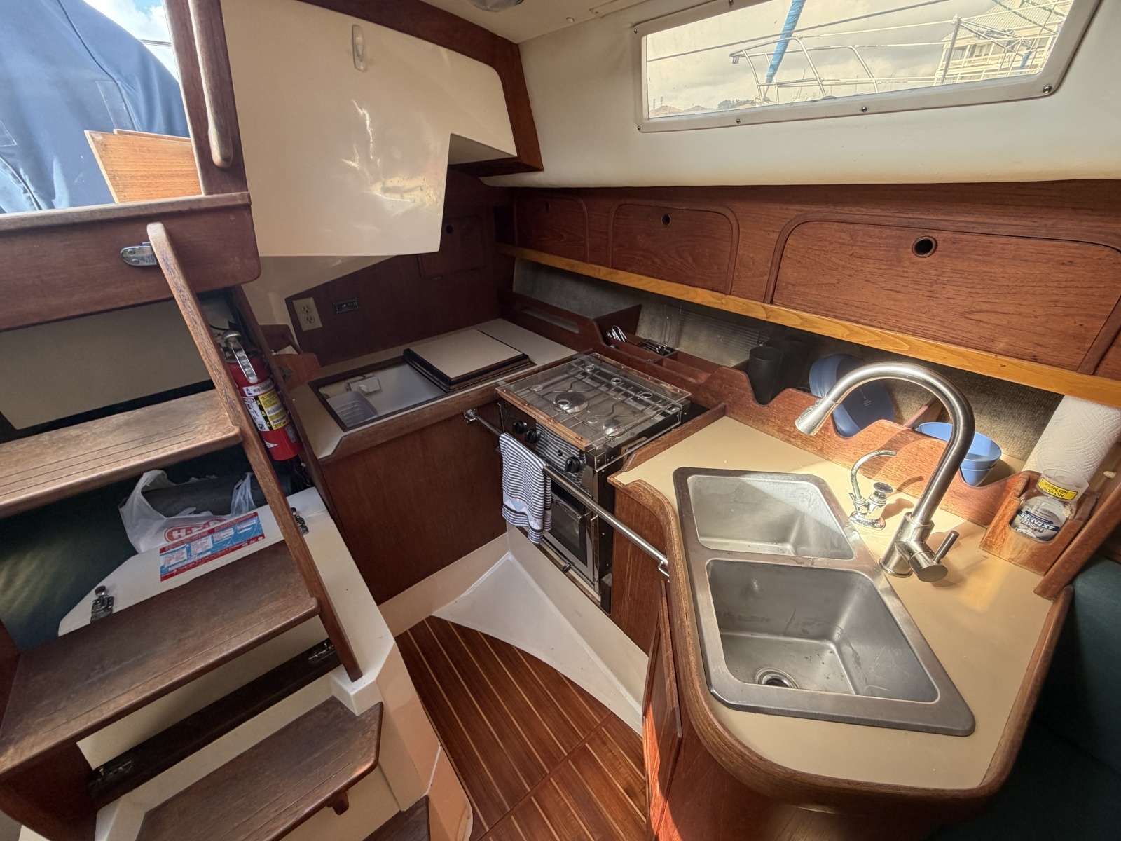 1988 CAL 33
