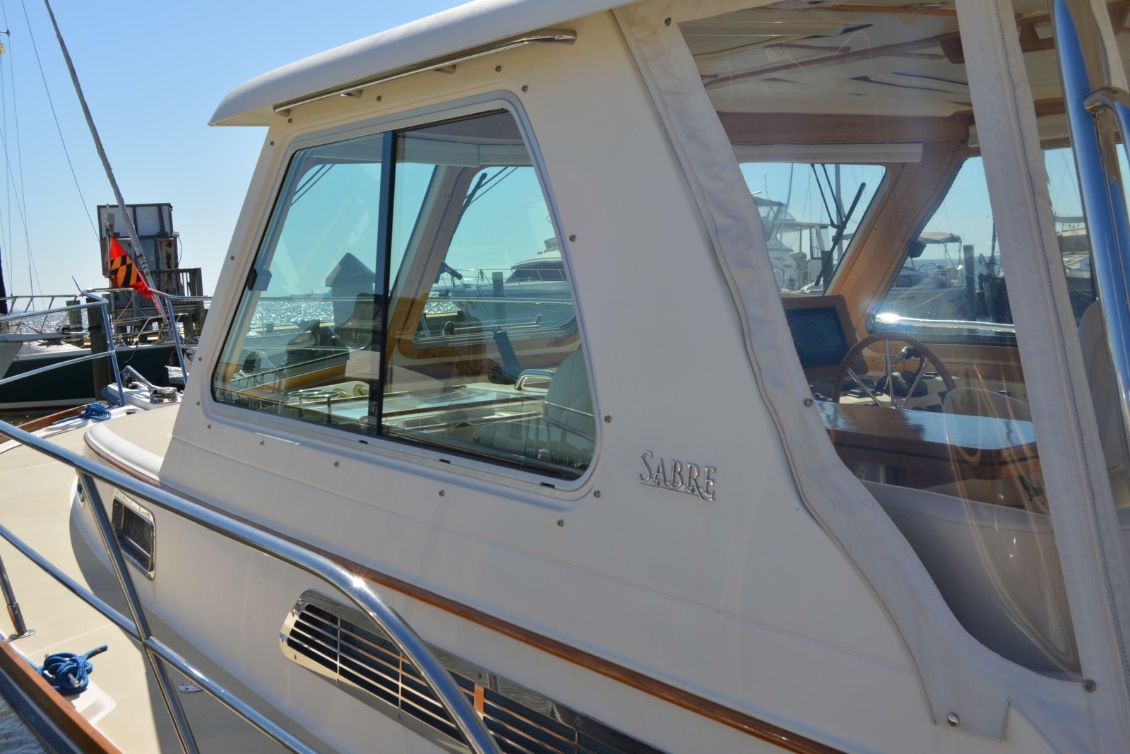 2009 Sabre 34 Express