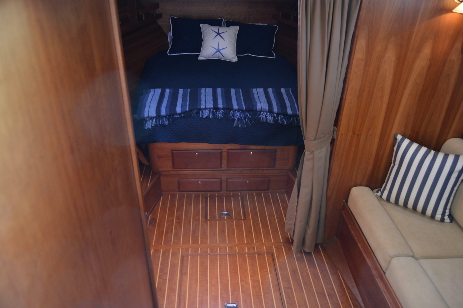 2009 Sabre 34 Express