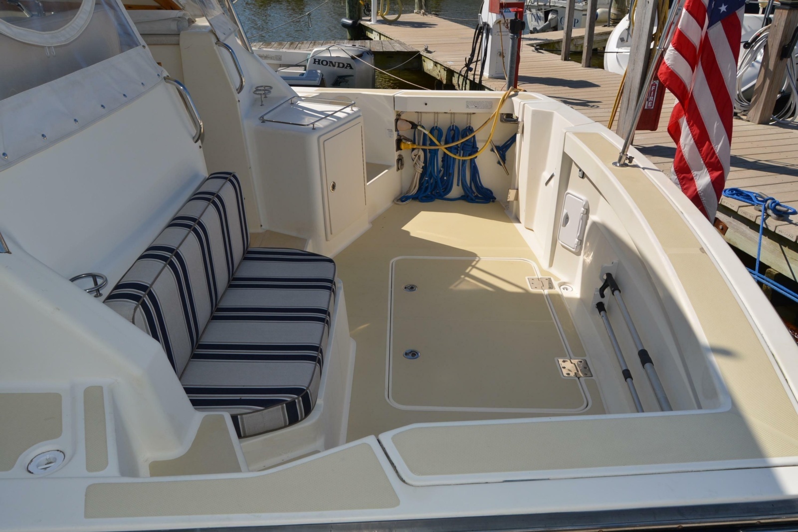 2009 Sabre 34 Express