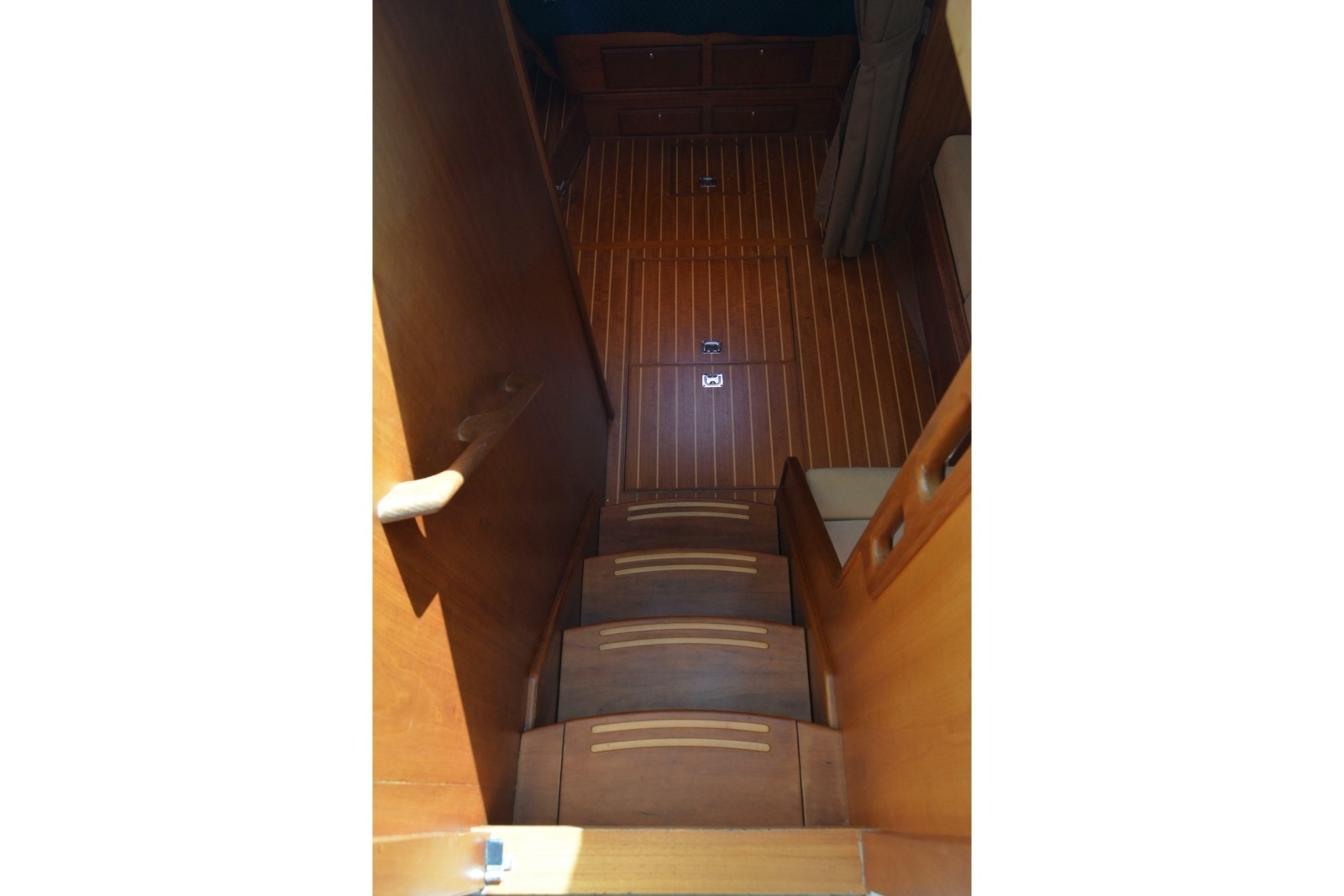 2009 Sabre 34 Express