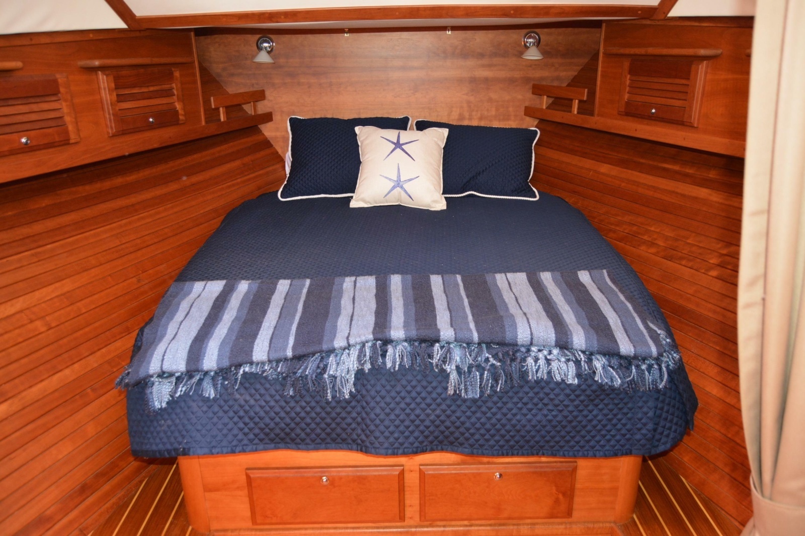 2009 Sabre 34 Express