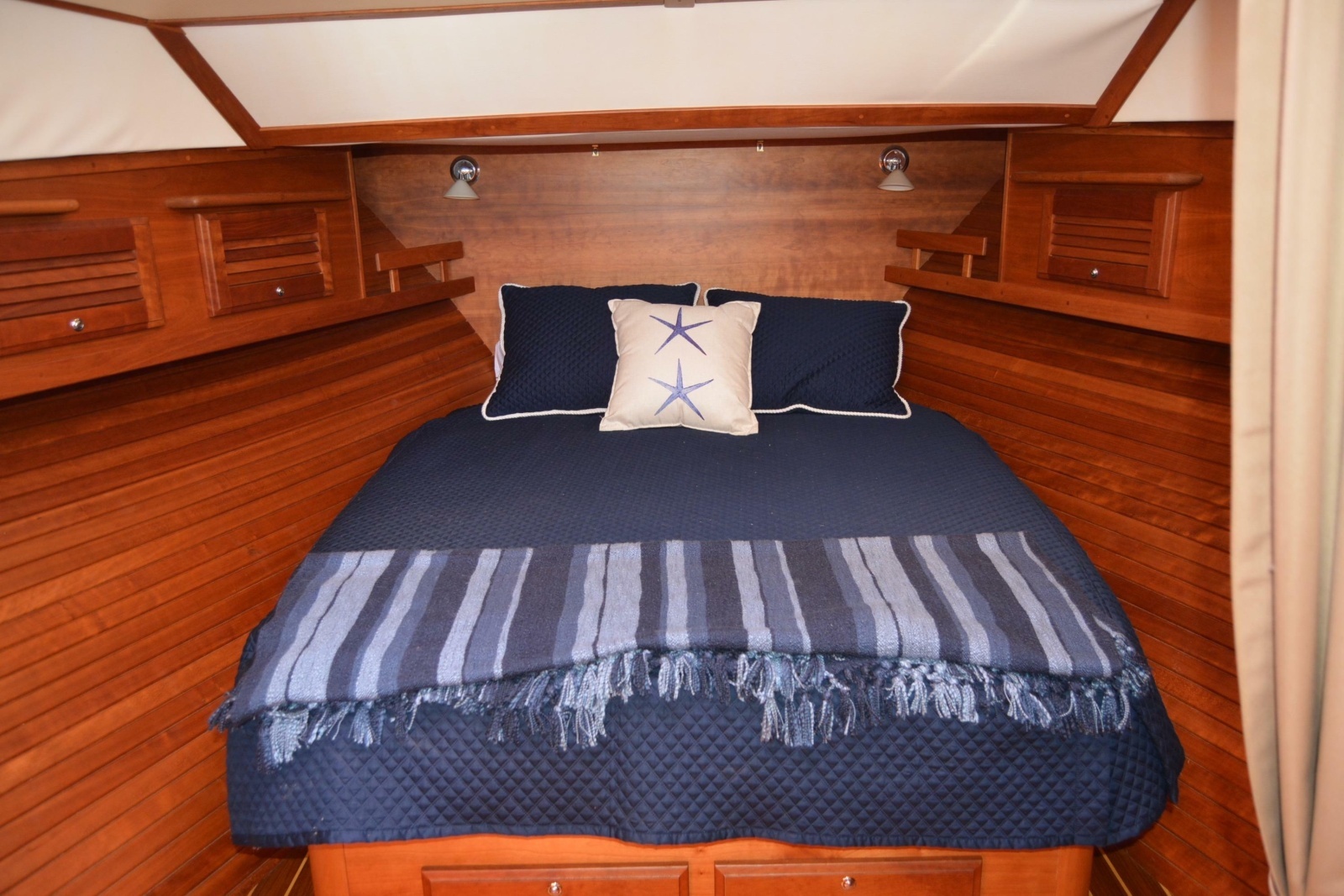 2009 Sabre 34 Express