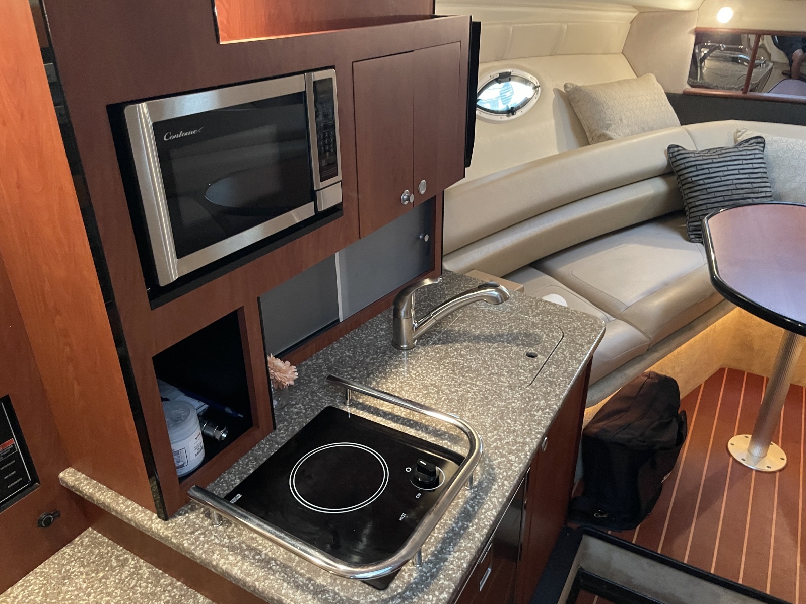 2010 Monterey 280 SCR