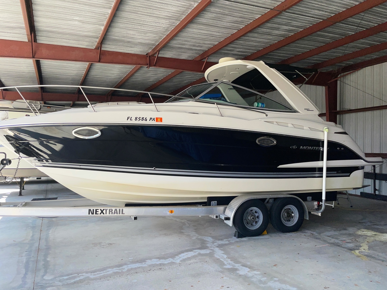 2010 Monterey 280 SCR