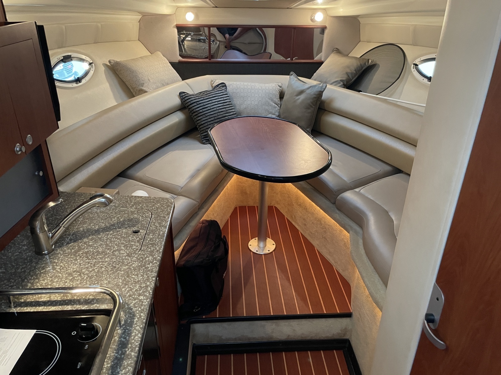 2010 Monterey 280 SCR