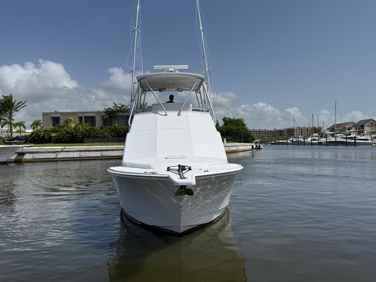 2004 Cabo 35 Flybridge