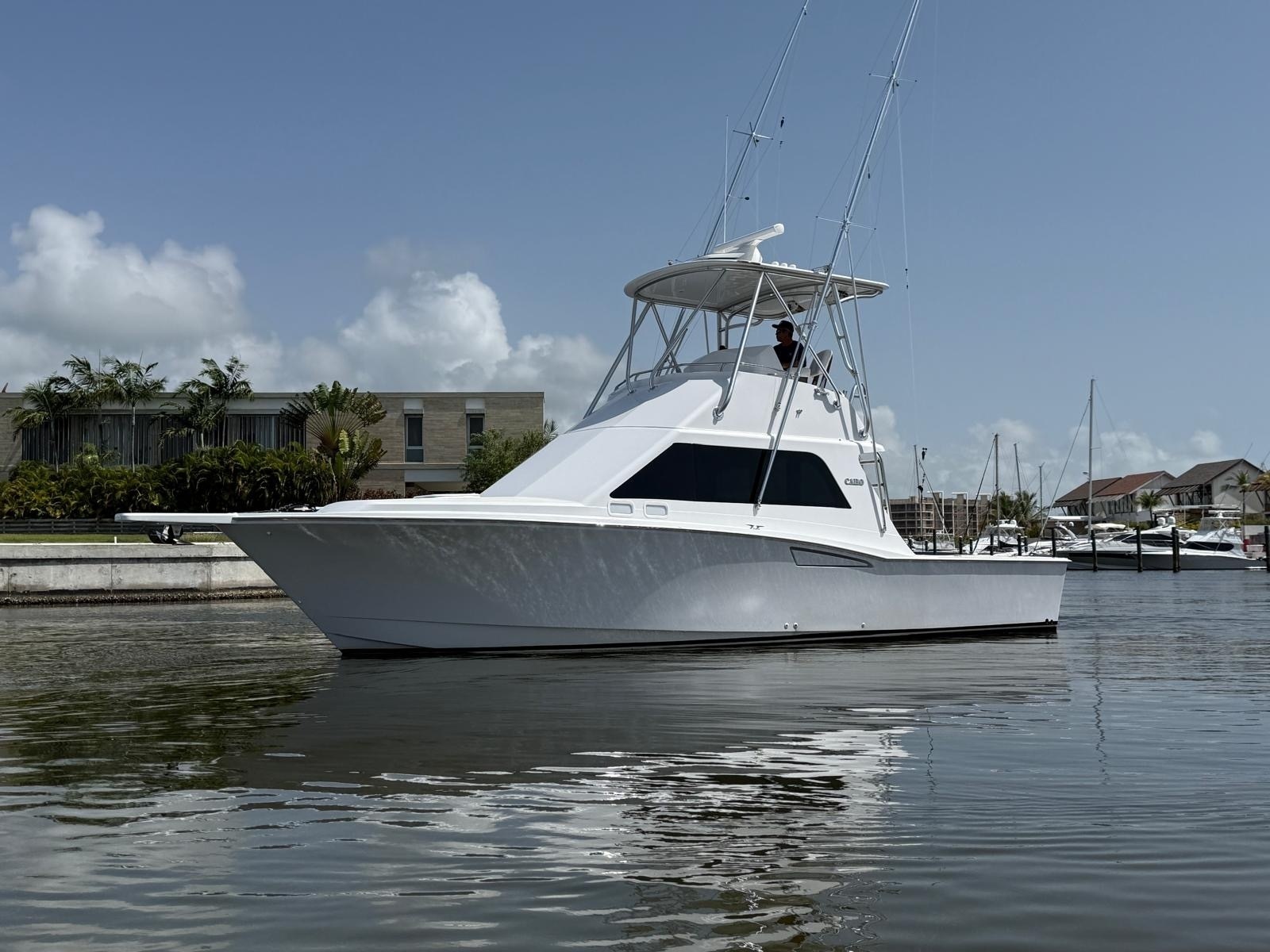 2004 Cabo 35 Flybridge