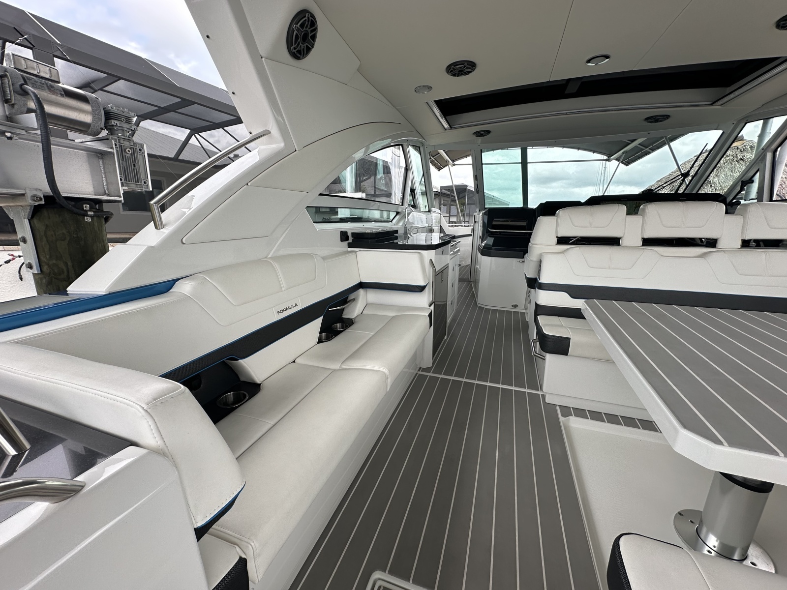 2024 Formula 400 Super Sport Crossover