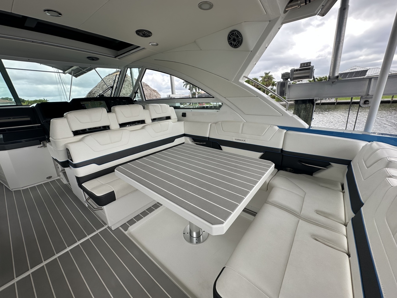 2024 Formula 400 Super Sport Crossover