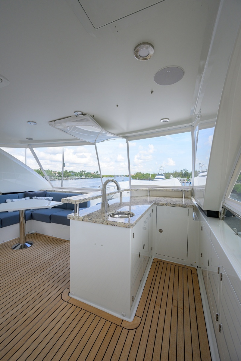 2016 Ocean Alexander 72 Pilothouse