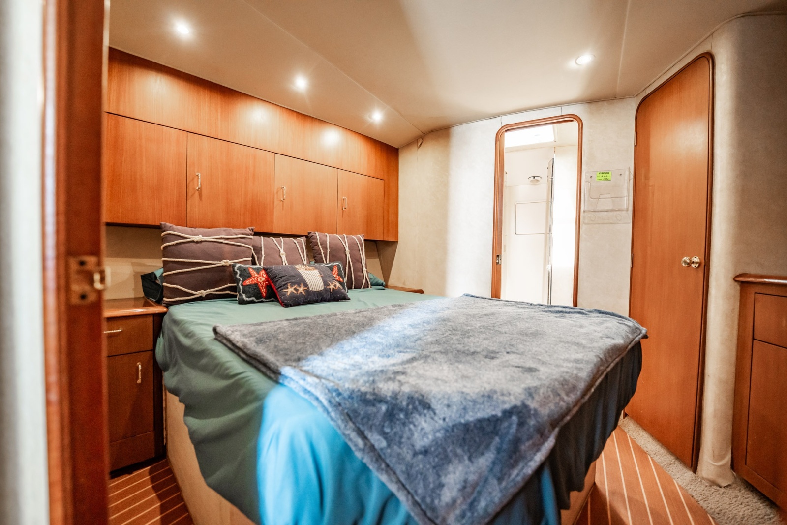 2000 Ocean Yachts 43 Super Sport