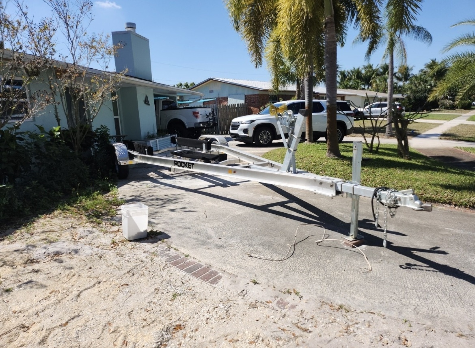 2004 Boston Whaler 220 Dauntless