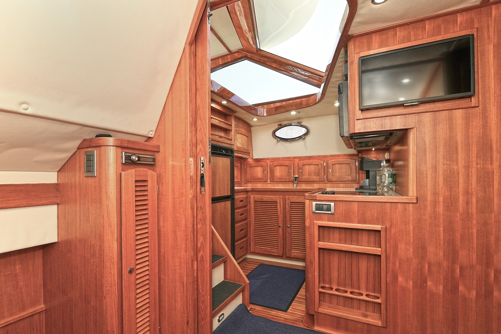 2005 San Juan Downeast Express