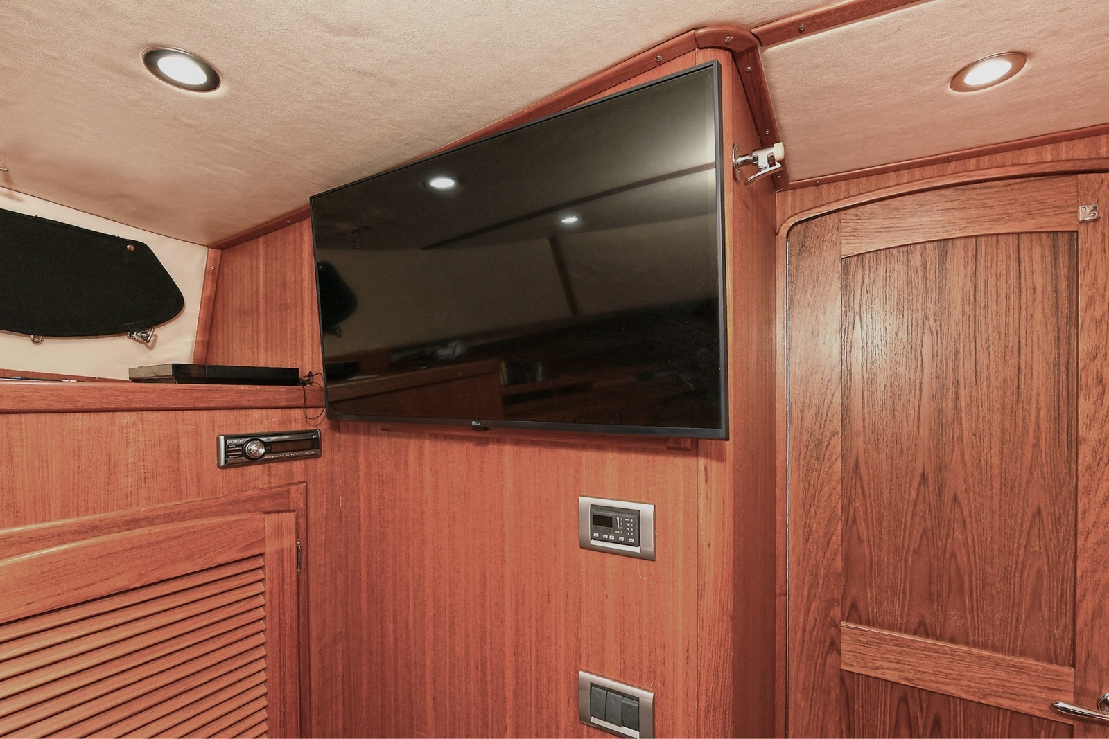 2005 San Juan Downeast Express