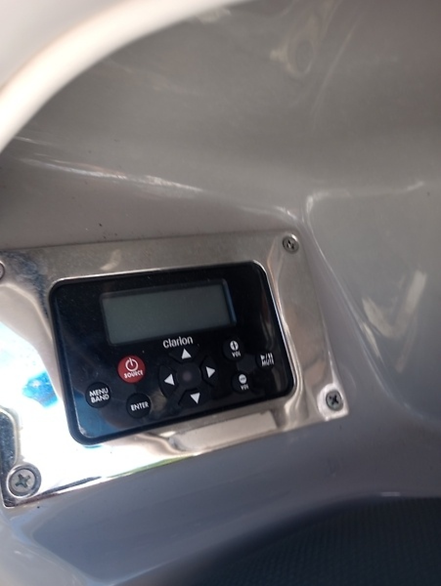 2020 Chaparral 240ssi — 0005758563