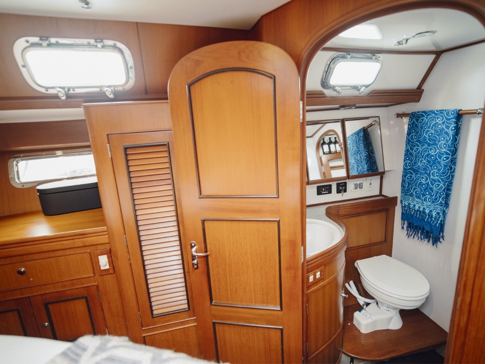 Cabin Head