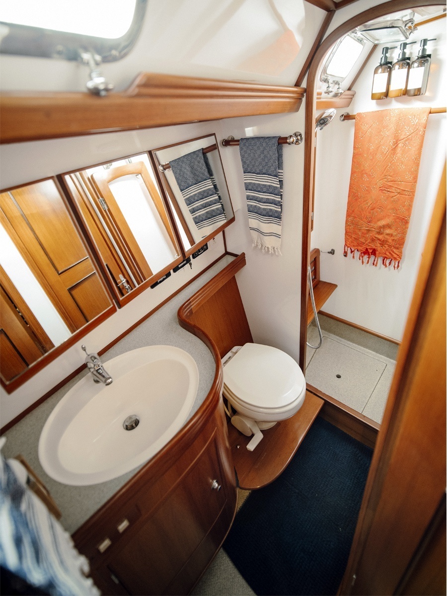 Fwd Head and Shower