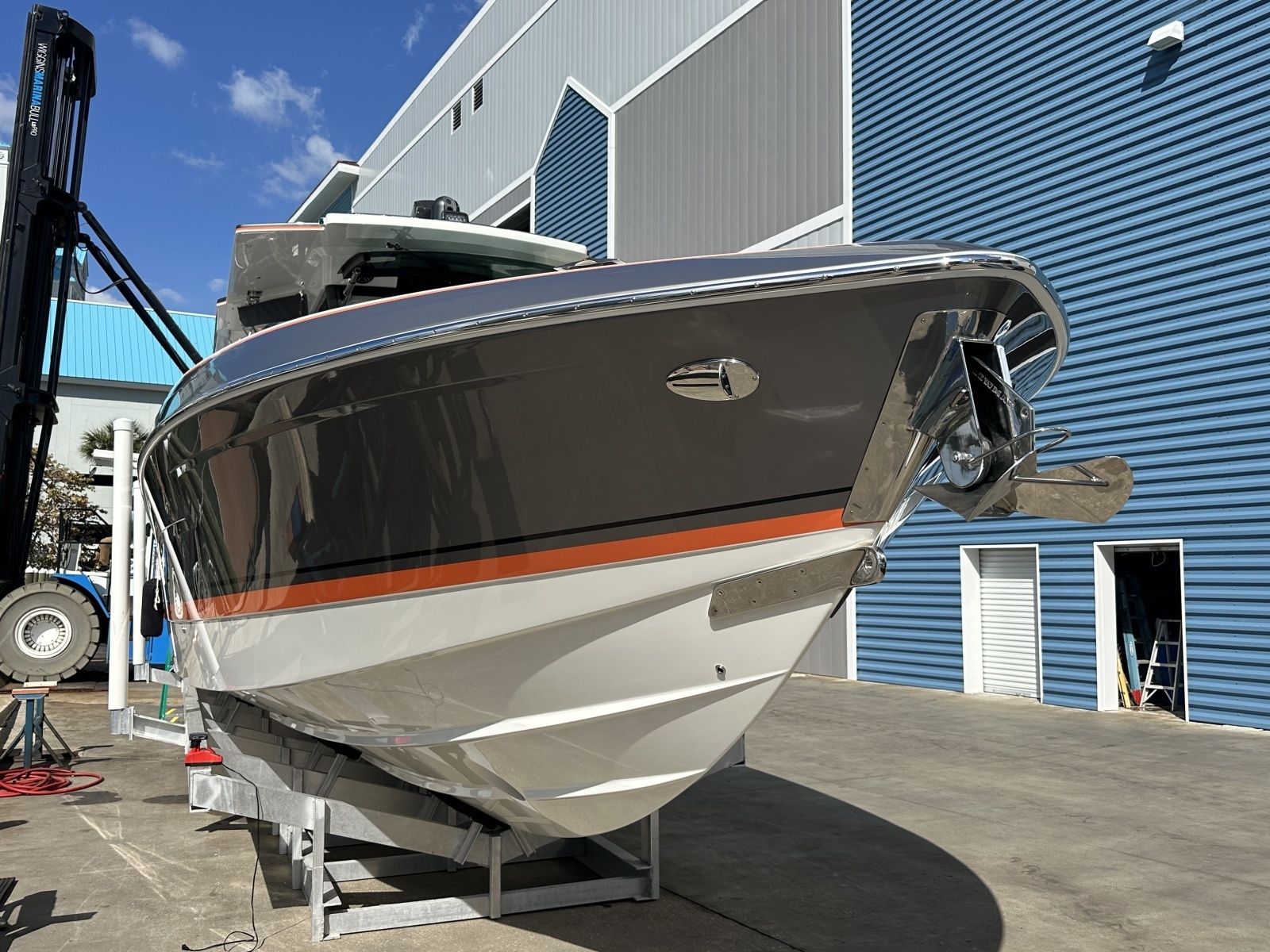 2024 Formula 387 Center Console Fish