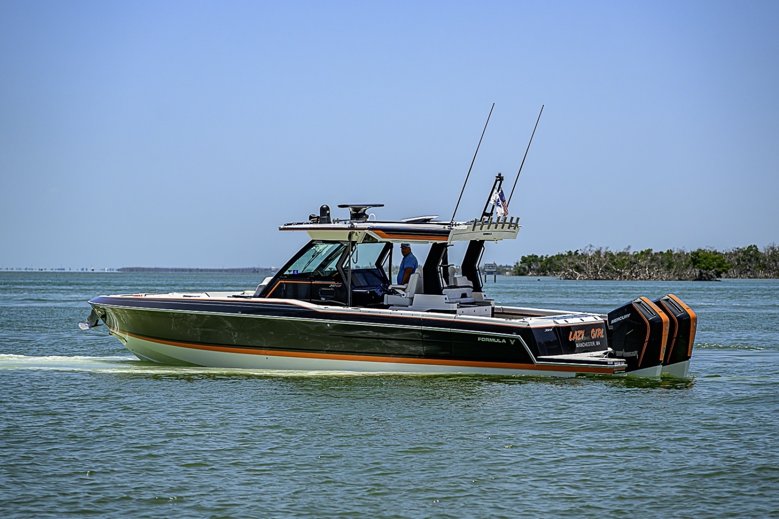 2024 Formula 387 Center Console Fish